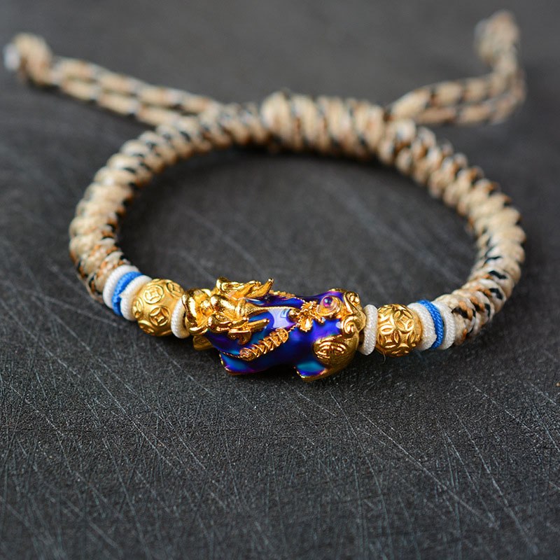 SILVER CHAMELEON - Pastel blue bracelet - African krobo beads by perles -  Afrikrea